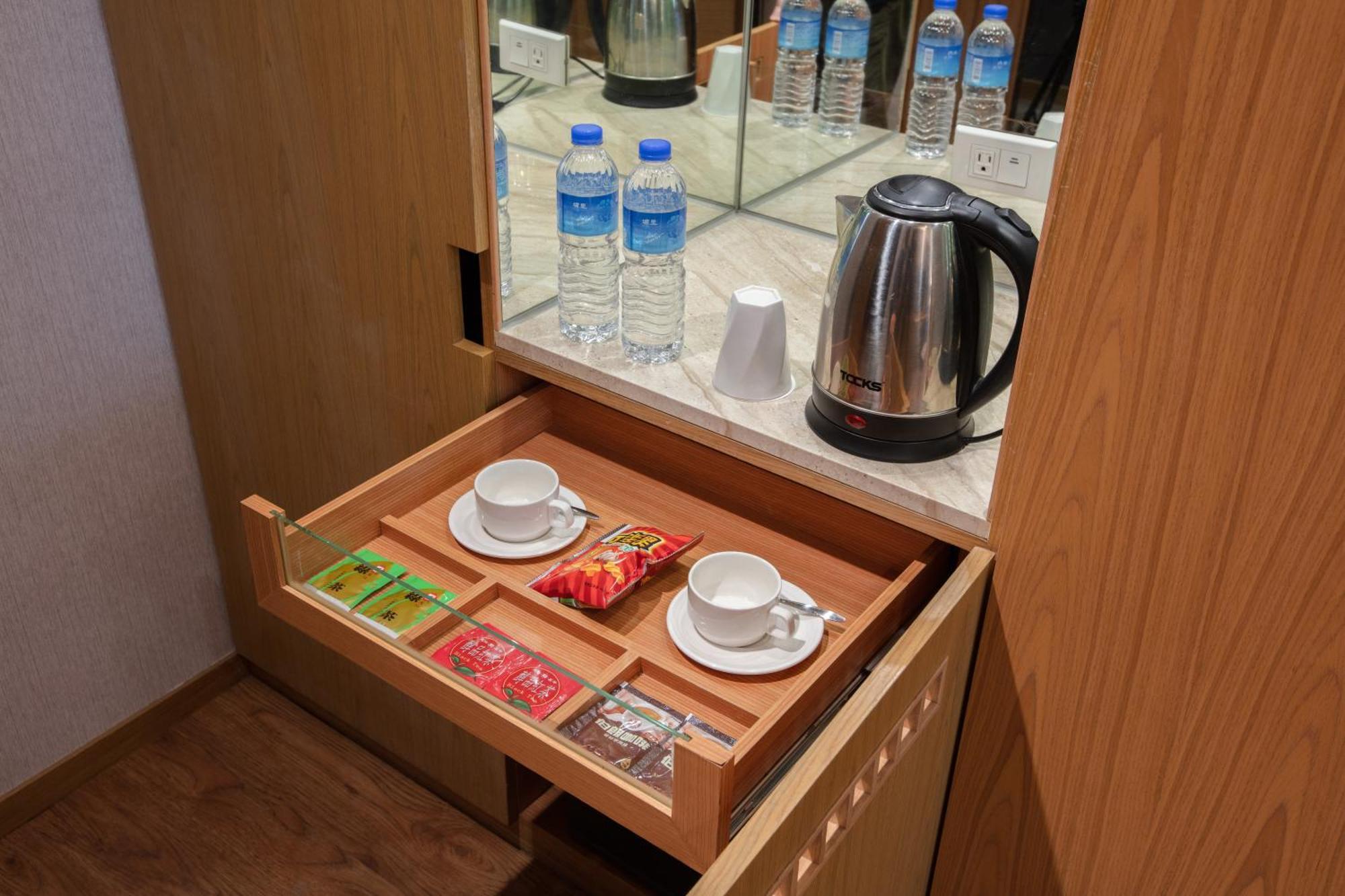 雲富大飯店 Hotel Cloud-Zhongshan Tajpej Zewnętrze zdjęcie