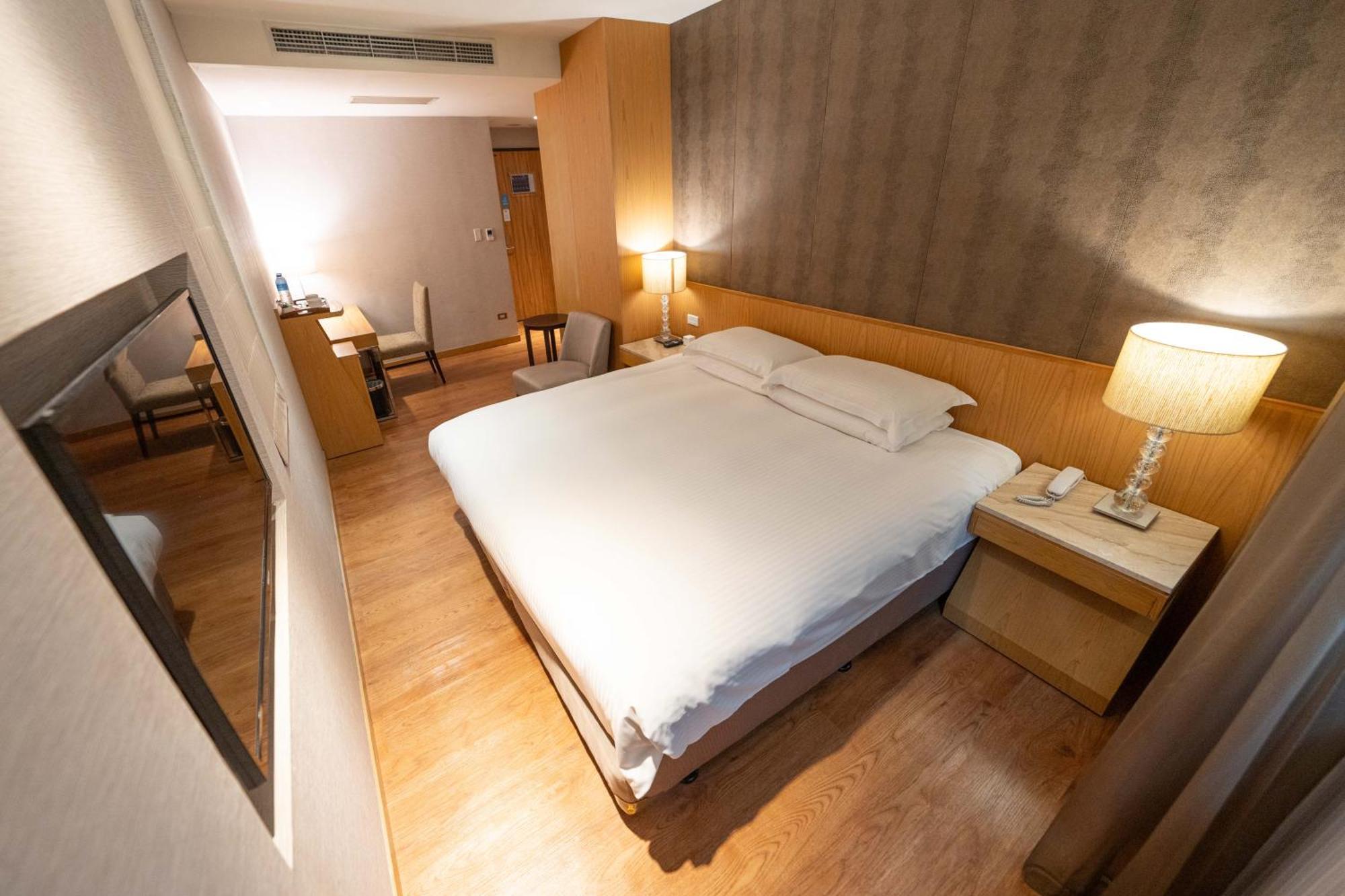 雲富大飯店 Hotel Cloud-Zhongshan Tajpej Zewnętrze zdjęcie
